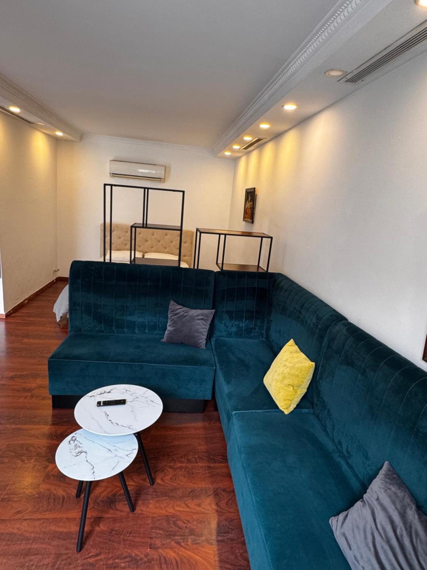 Studio In Bllok Tirana Extérieur photo